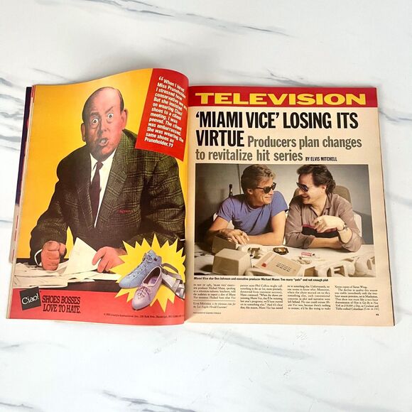 Bruce Willis - Vintage 80's Rolling Stone Magazine 1986- Issue #470 - Picture 3 of 4